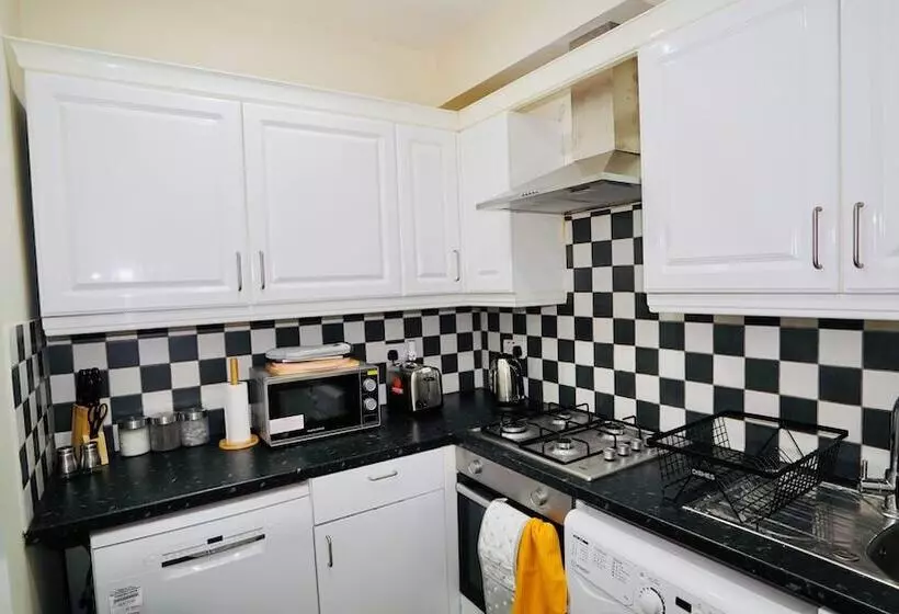 ホテル F3 Cranbrook Stunning Apt Free Parking