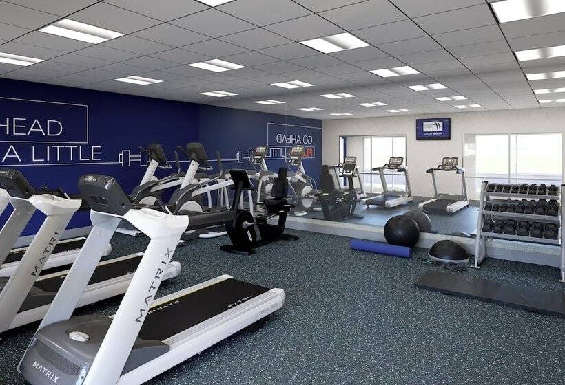 فندق Holiday Inn Express & Suites Atlanta South   Stockbridge, An Ihg