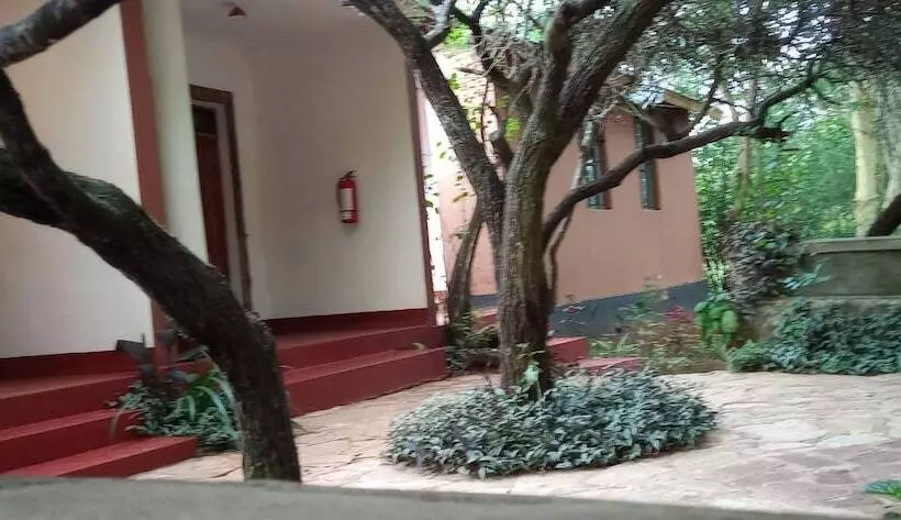 هتل Karatu Safari Camp Lodge