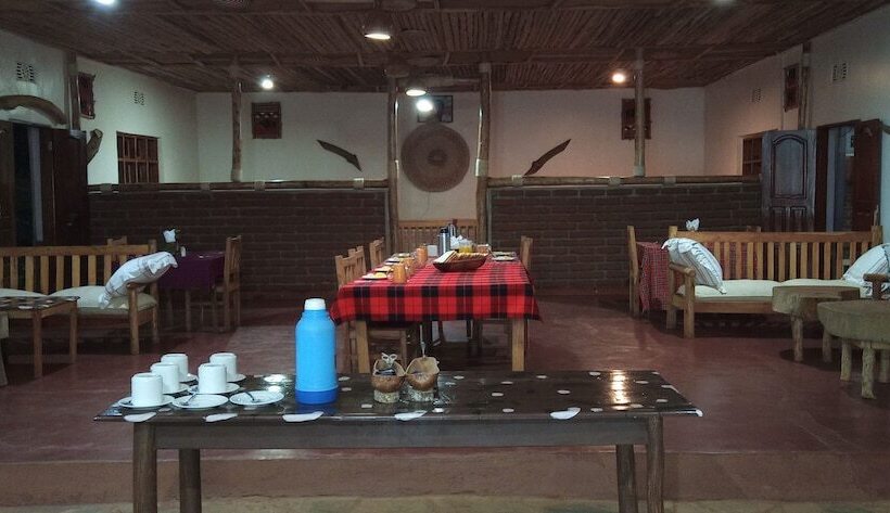 فندق Karatu Safari Camp Lodge
