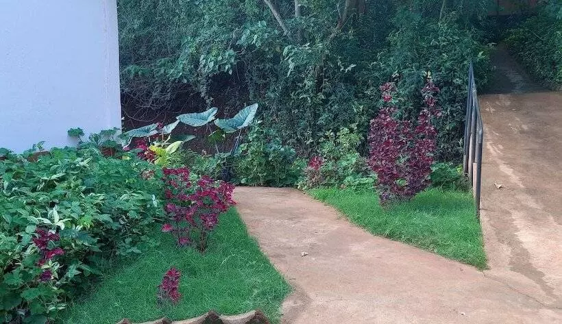 هتل Karatu Safari Camp Lodge