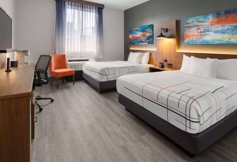 Hotelli La Quinta Inn & Suites By Wyndham Williston Burlington