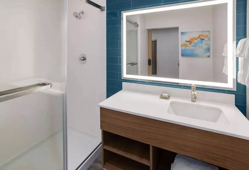 Hotelli La Quinta Inn & Suites By Wyndham Williston Burlington