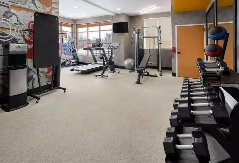 Hotelli La Quinta Inn & Suites By Wyndham Williston Burlington