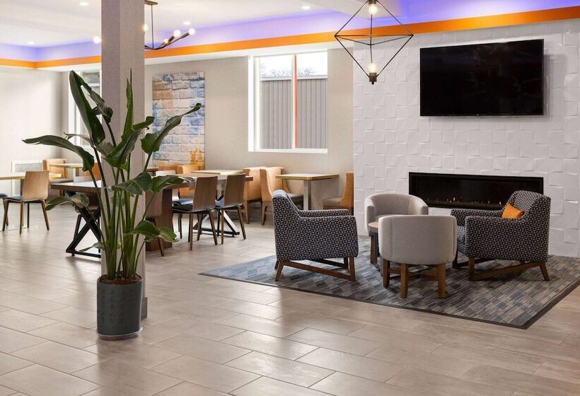 فندق La Quinta Inn & Suites By Wyndham Williston Burlington