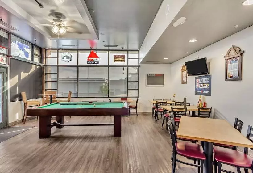Hotelli Suburban Studios Salt Lake City Airport