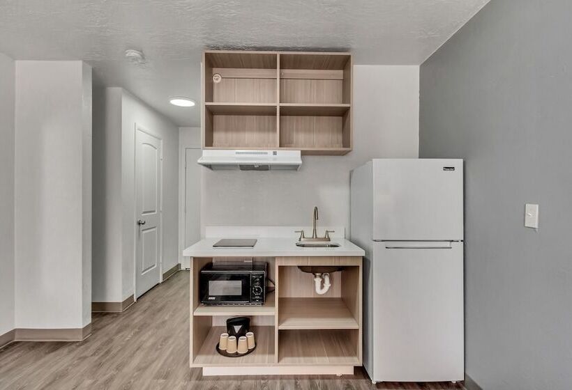 호텔 Suburban Studios Salt Lake City Airport