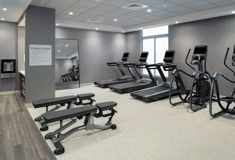 Hotelli Towneplace Suites By Marriott Framingham