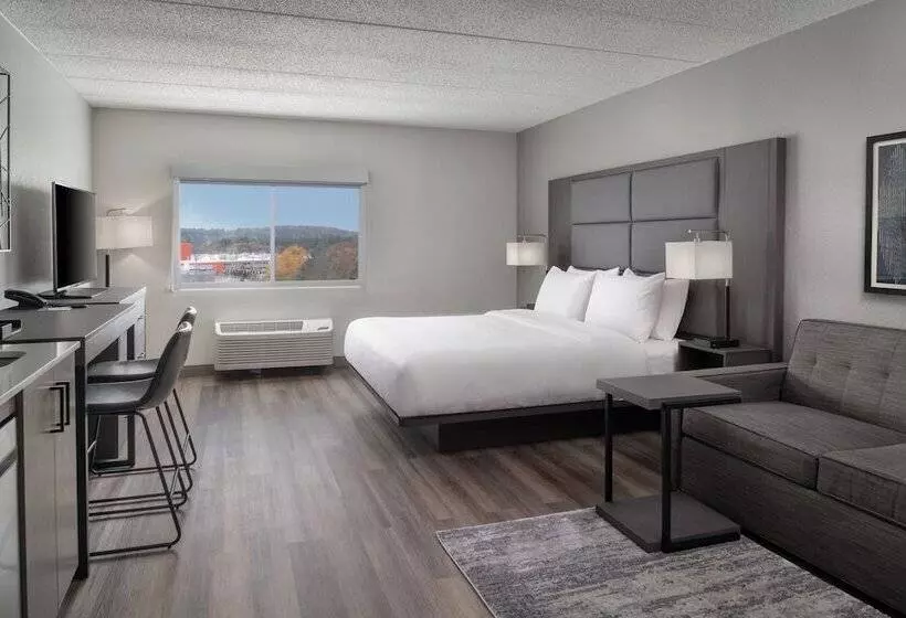 Hotelli Towneplace Suites By Marriott Framingham