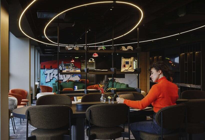 Отель Tribe Lyon Croix Rousse