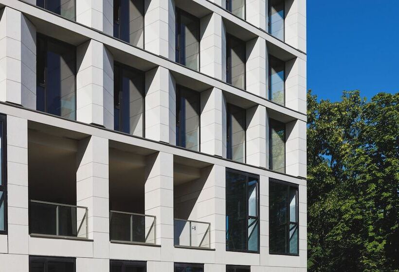 Отель Tribe Lyon Croix Rousse