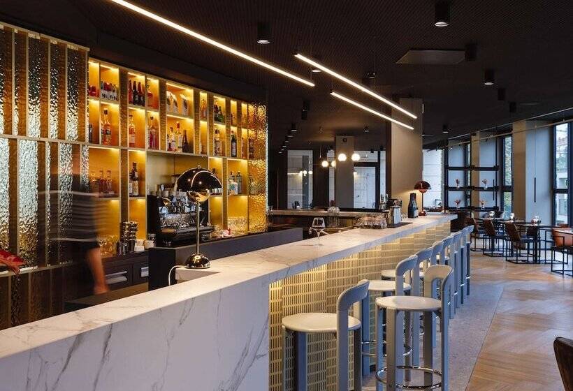 Отель Tribe Lyon Croix Rousse