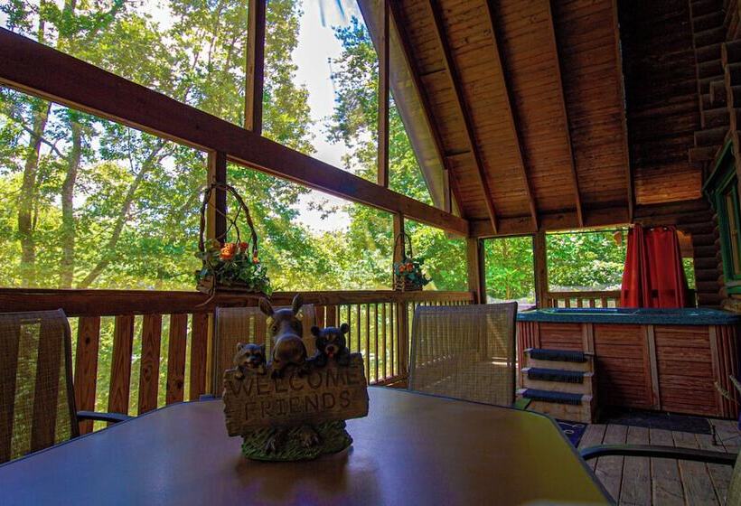 Moose Lodge With Hot Tub