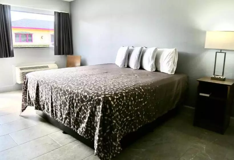 Motelli Home Inn & Suites Orlando Apopka