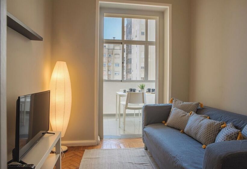 Pensione Succeed Campo Pequeno Guest House