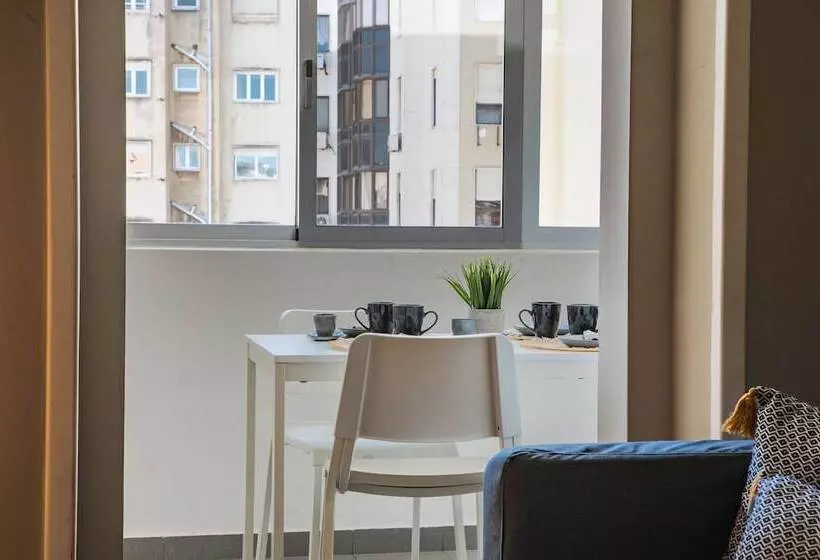 پانسیون Succeed Campo Pequeno Guest House