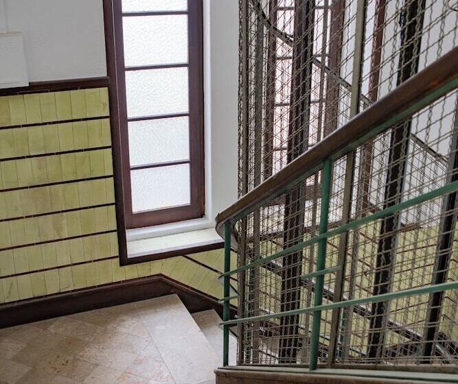 Pensione Succeed Campo Pequeno Guest House