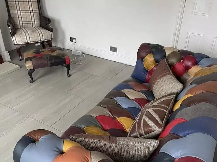 レジデンス A Quiet Semi Rural Property Located In Bolsover