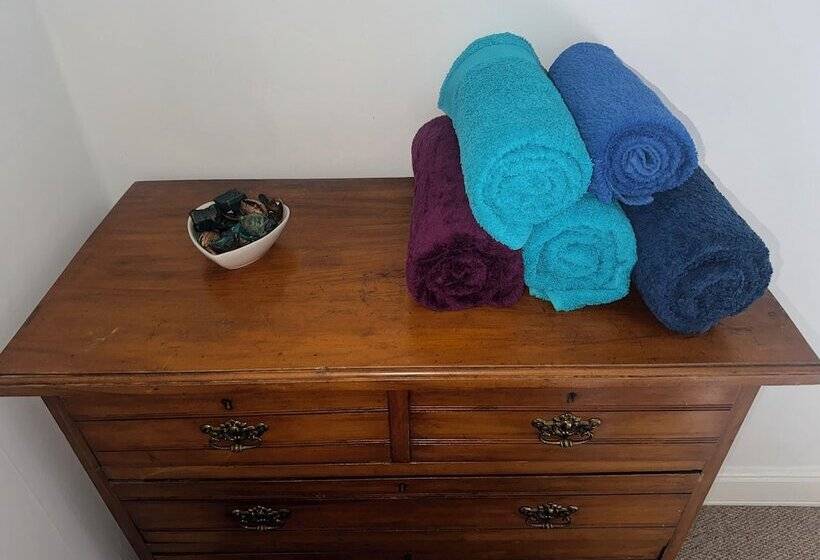 레지던스 A Quiet Semi Rural Property Located In Bolsover