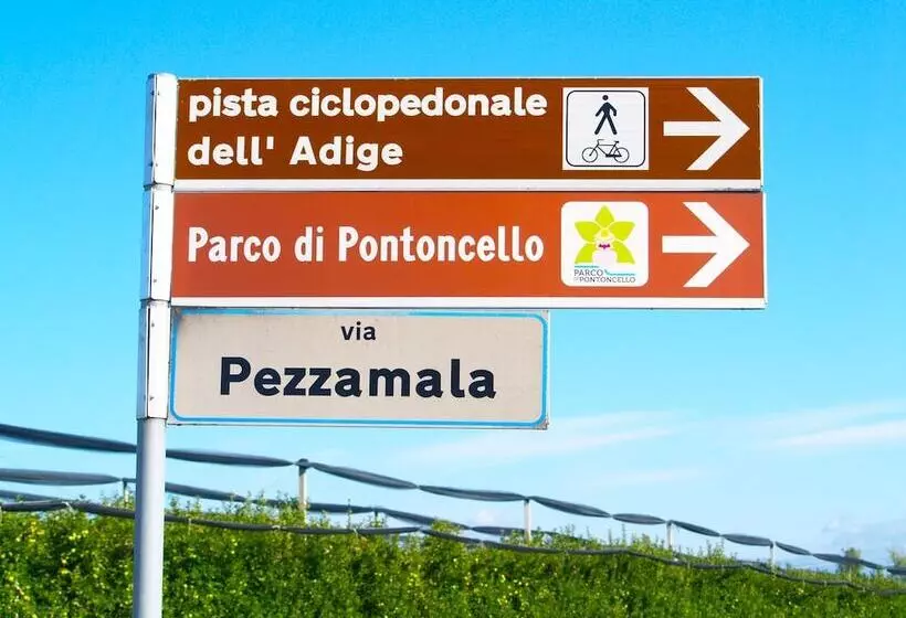 Residenssi Charming 2 Bed House In Albaro For Every Traveler