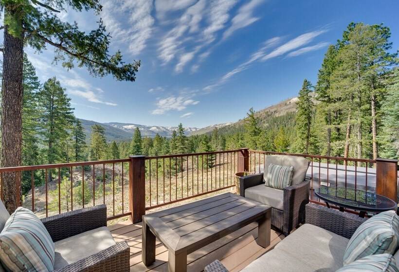 Bayfield Cabin W/ Hot Tub & Striking Mountain View