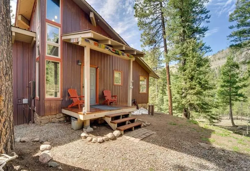 Bayfield Cabin W/ Hot Tub & Striking Mountain View