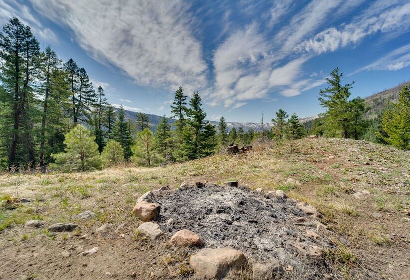 Bayfield Cabin W/ Hot Tub & Striking Mountain View