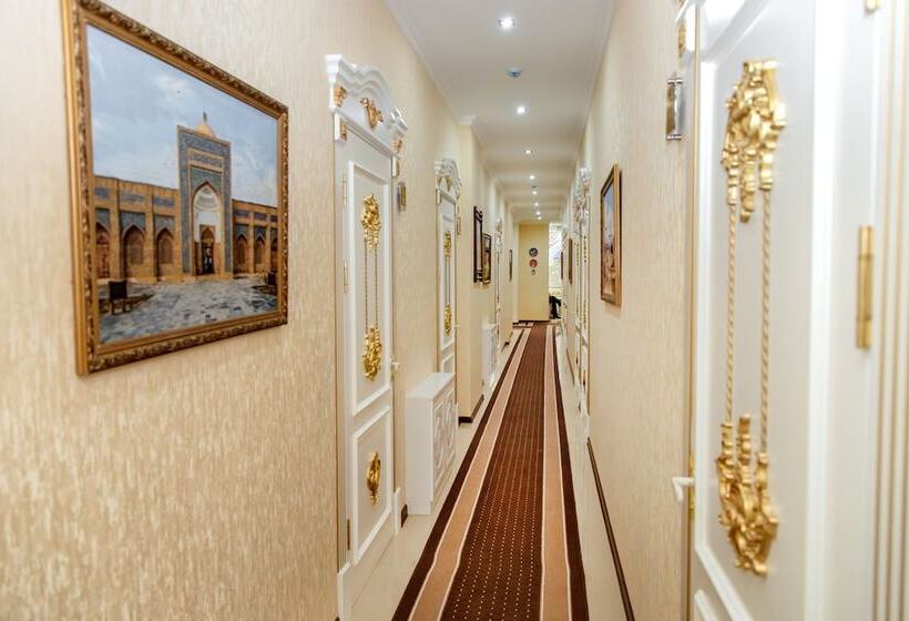 تختخواب و صبحانه The Royal