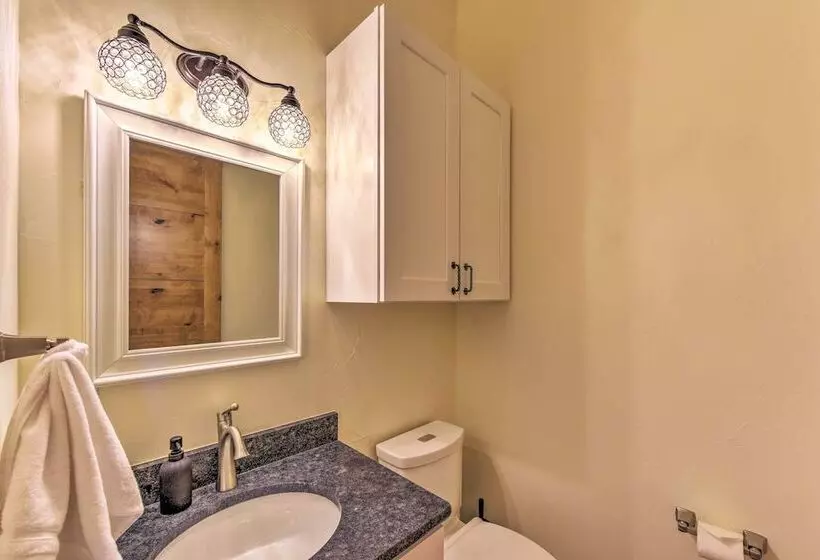 Buena Vista Home W/mtn Views, Walk To Main St