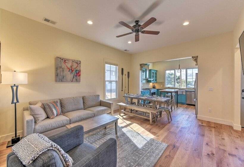 Buena Vista Home W/mtn Views, Walk To Main St