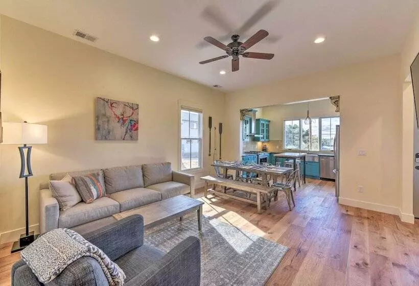 Buena Vista Home W/mtn Views, Walk To Main St