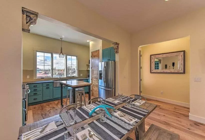 Buena Vista Home W/mtn Views, Walk To Main St