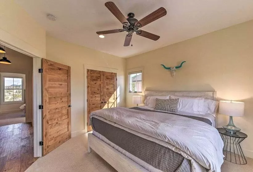 Buena Vista Home W/mtn Views, Walk To Main St