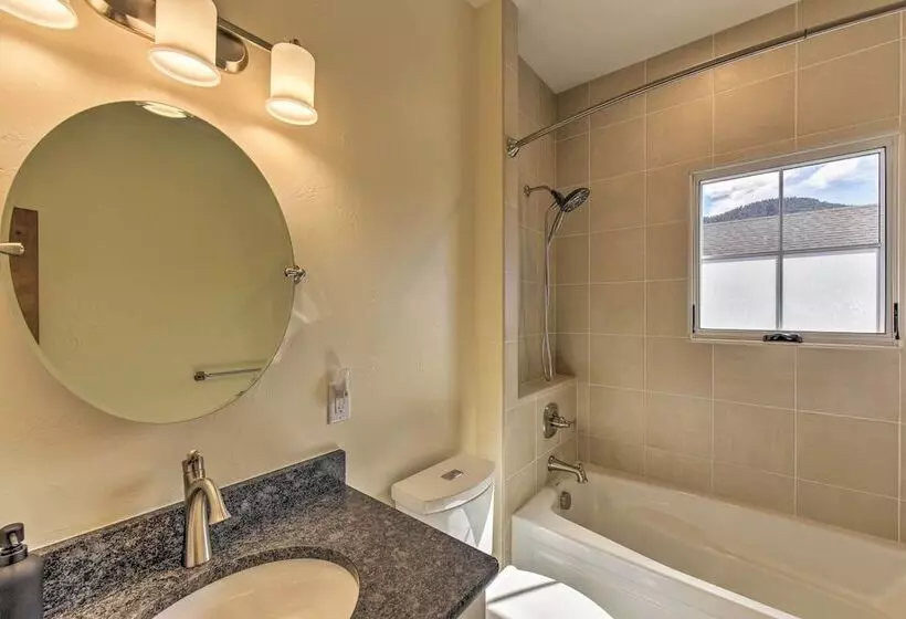 Buena Vista Home W/mtn Views, Walk To Main St