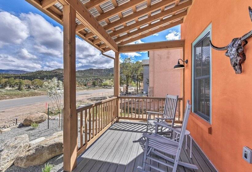 Buena Vista Home W/mtn Views, Walk To Main St