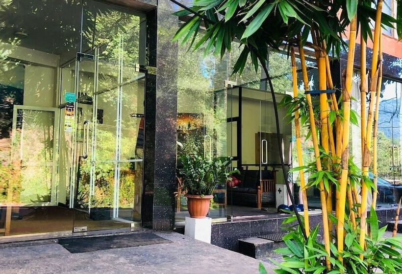 Ceylon Nature Hostel Kitulgala