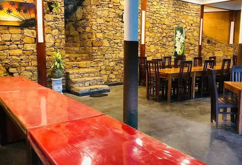 Ceylon Nature Hostel Kitulgala