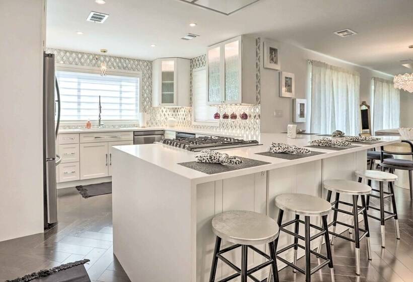 Denver Retreat W/ Yard ~ 4 Mi To Downtown!