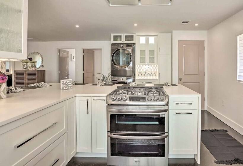 Denver Retreat W/ Yard ~ 4 Mi To Downtown!