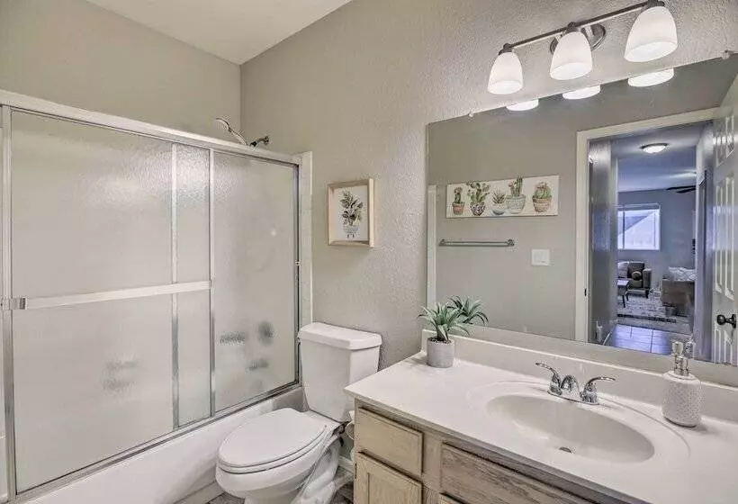 Glendale Escape W/ Pool ~ 1 Mi To Westgate!