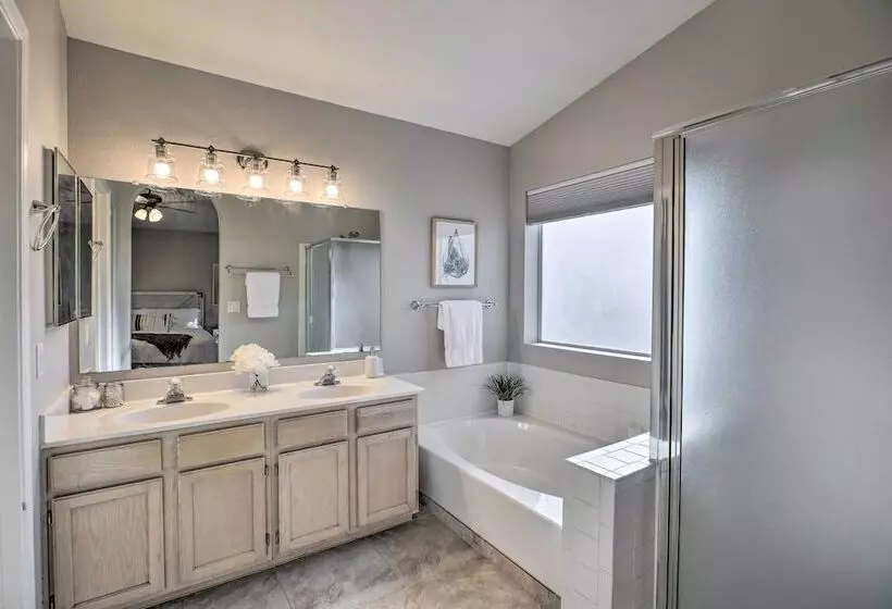 Glendale Escape W/ Pool ~ 1 Mi To Westgate!