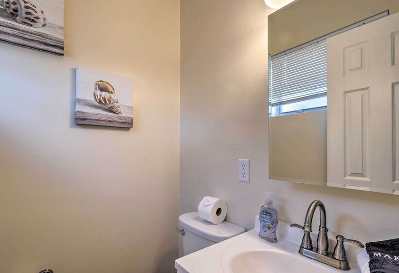 Historical Flamingo Park Home W/ Private Yard