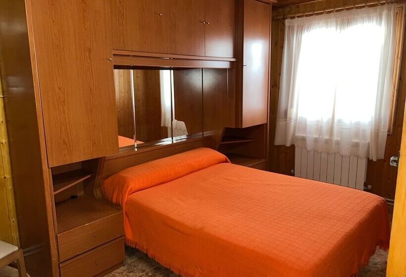 酒店 Bungalows & Albergue La Playa