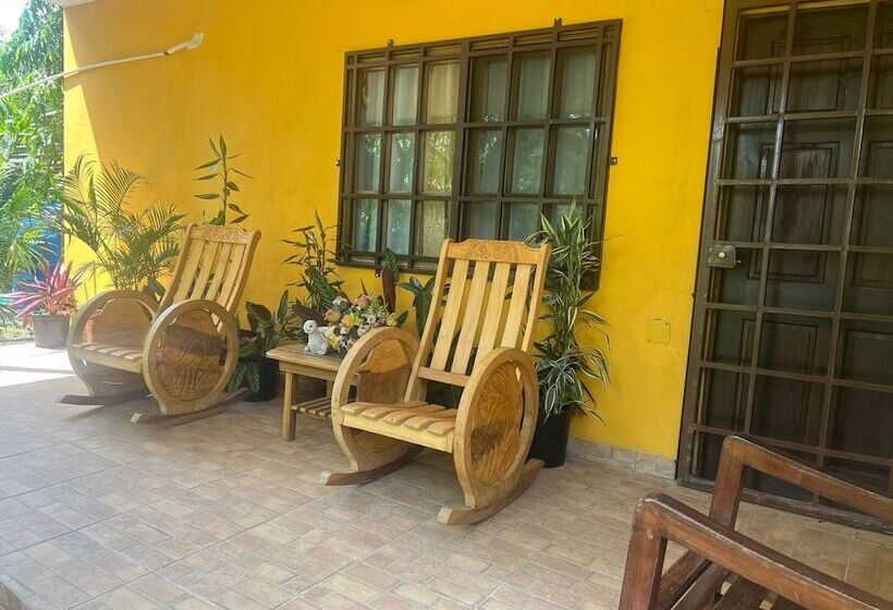 Hotel Ecológico Bluerock