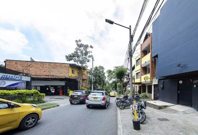 ホテル Medallo City