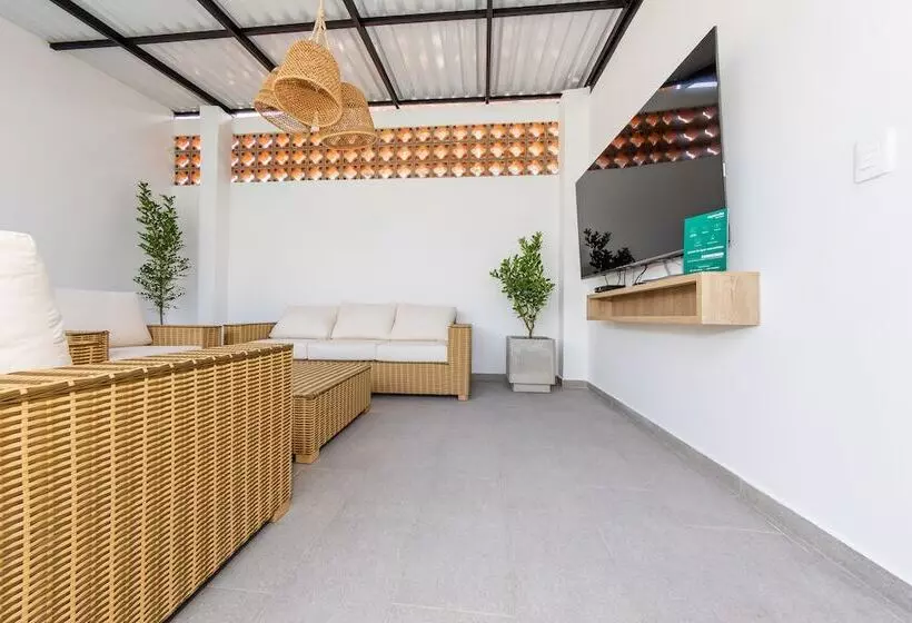 ホテル Medallo City