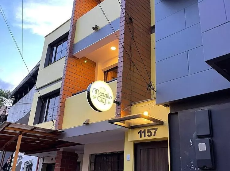 ホテル Medallo City