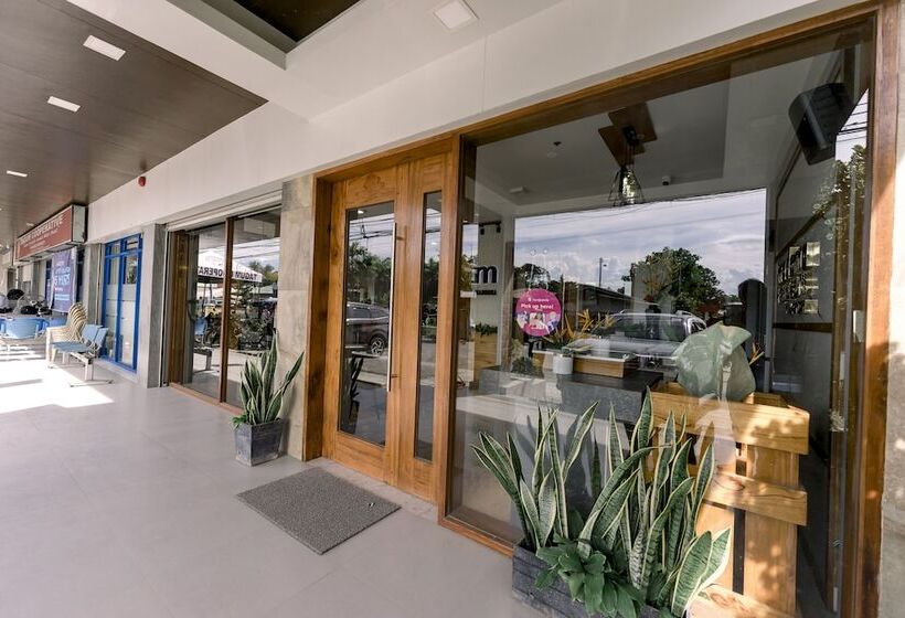 ホテル Madonna Hometel And Suites New Pandan