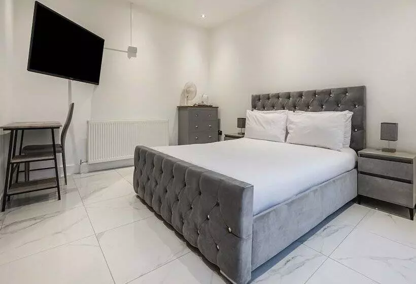 ホテル Oyo Bellevue Apartments Middlesborough