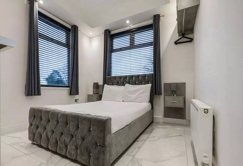 ホテル Oyo Bellevue Apartments Middlesborough